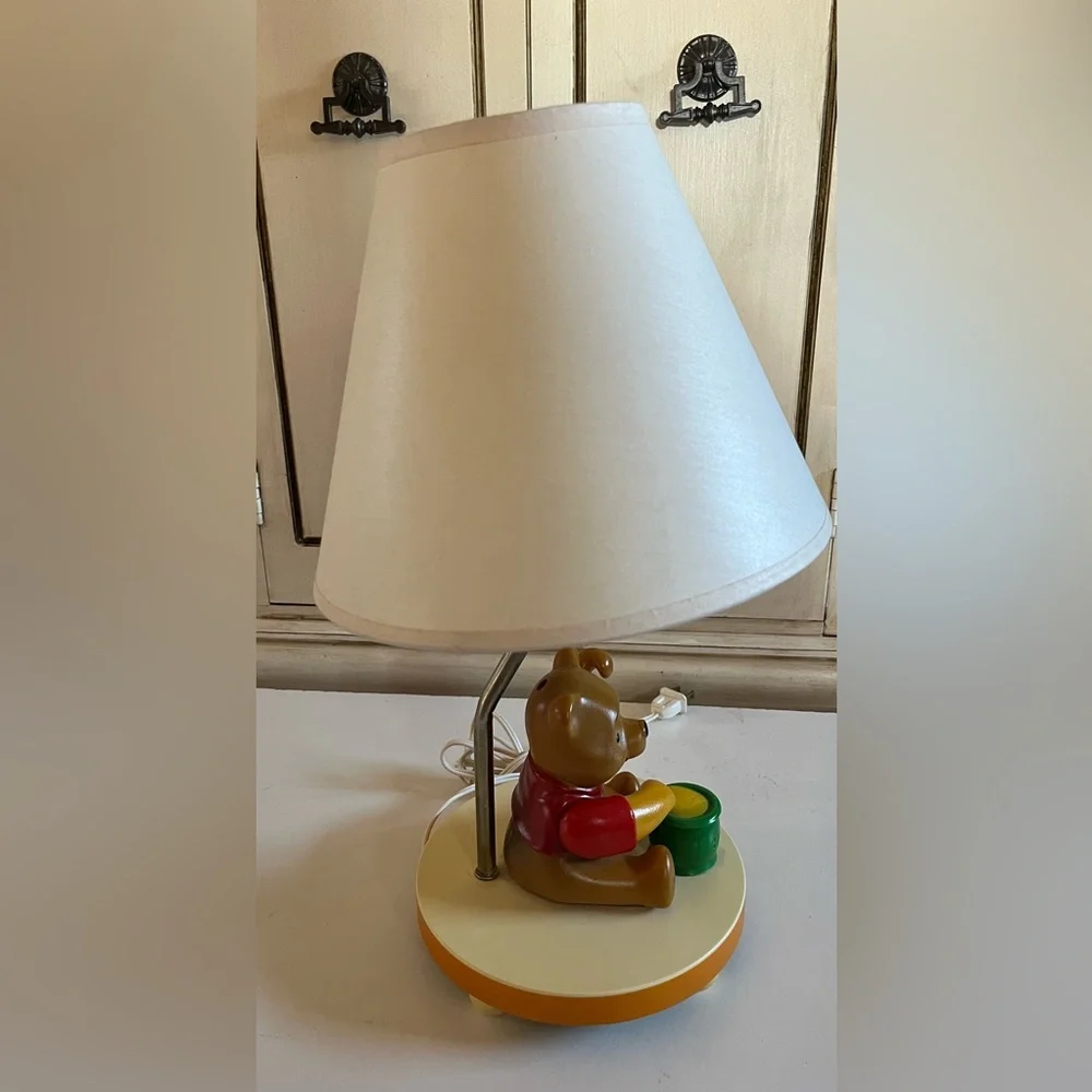 VTG ‘80’s Sears Disney Winnie The Pooh Nursery Lamp Nightlight with Hunny Pot